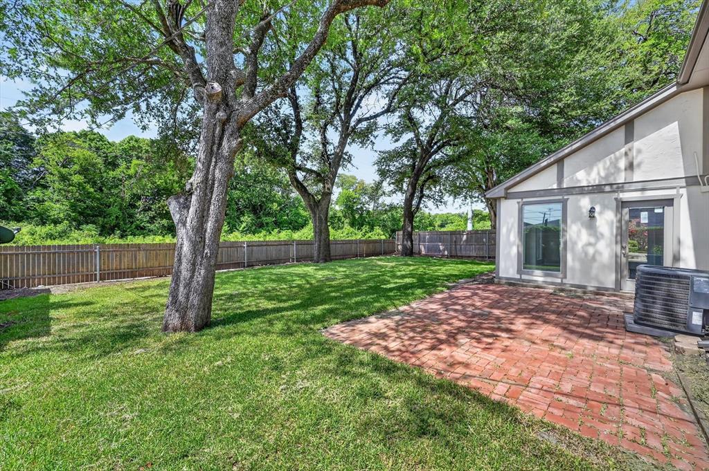 344 Woodbrook Dr, Desoto, TX 75115 photo