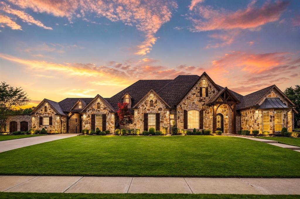 114 Yorkshire Dr, Heath, TX 75032