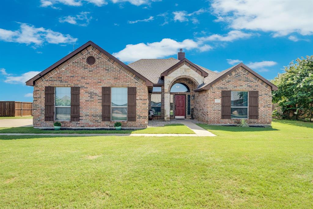 160 Berkshire Ln, Waxahachie, TX 75165