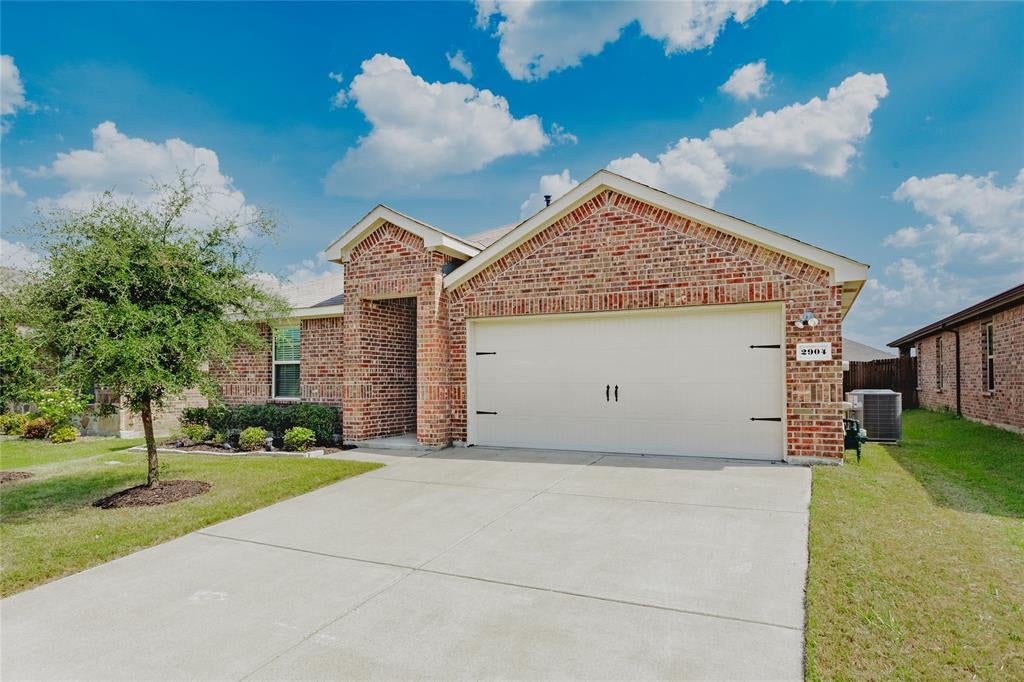 2904 Goodrich St, Royse City, TX 75189