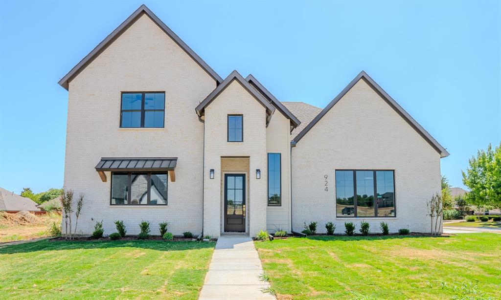 924 Claystone Ridge Dr, Fort Worth, TX 76028