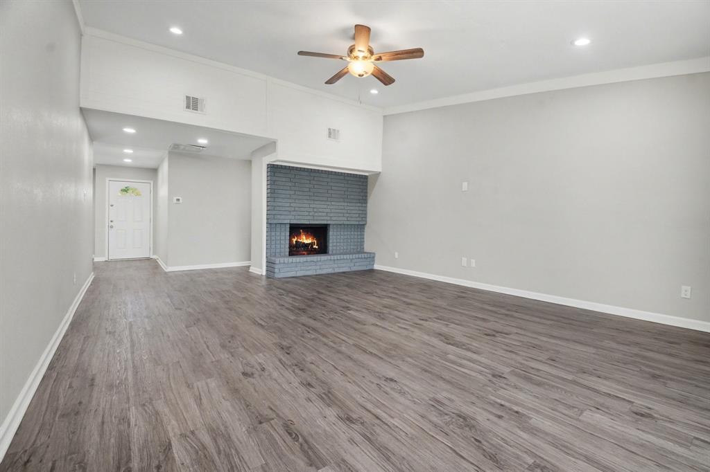 2901 Mill Trl, Carrollton, TX 75007 photo