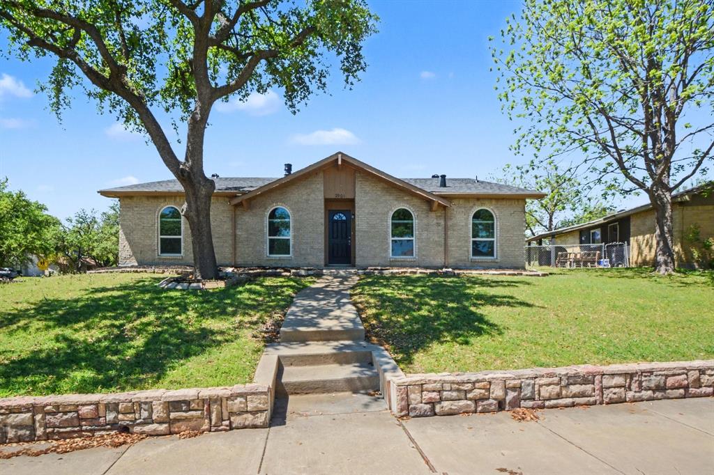 2901 Mill Trl, Carrollton, TX 75007 photo