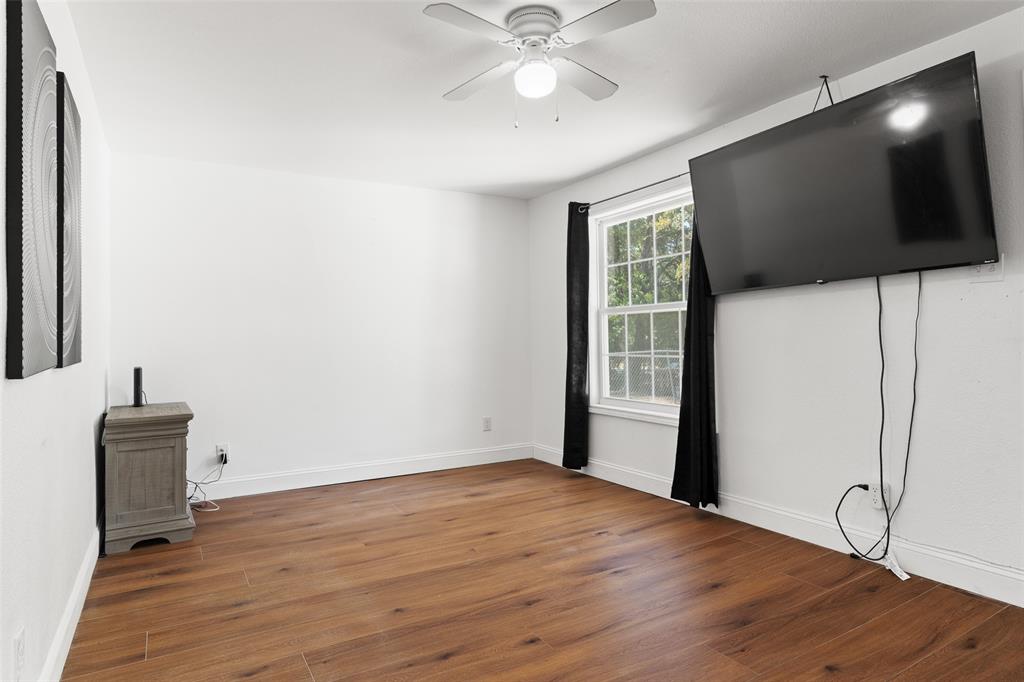 2803 Dennis Cir, Seagoville, TX 75159 photo