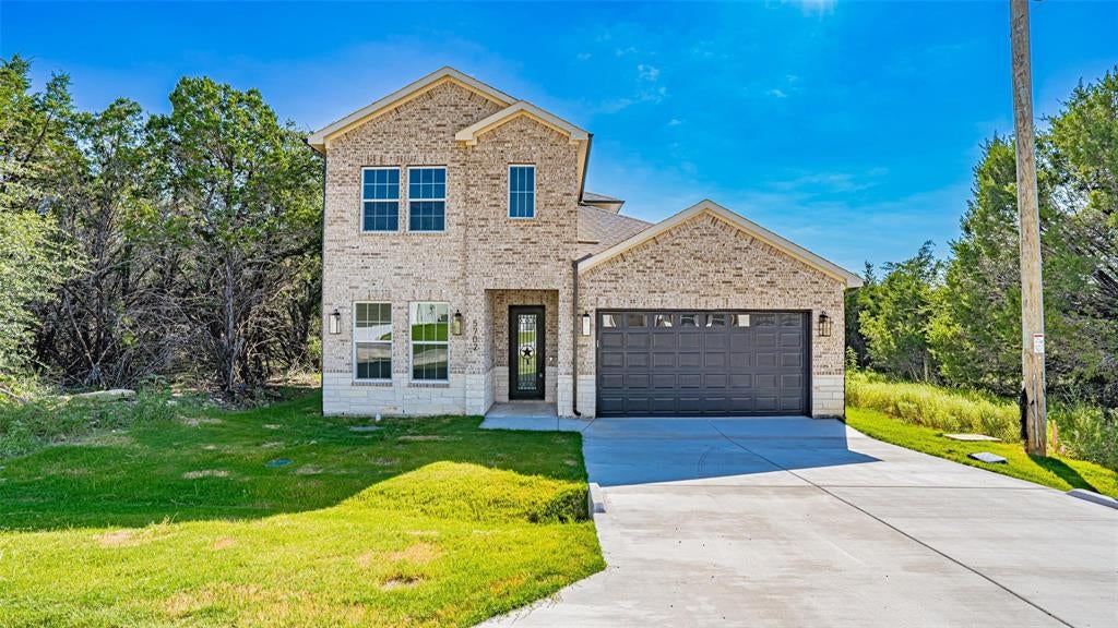 5702 Barkridge Dr, Granbury, TX 76048