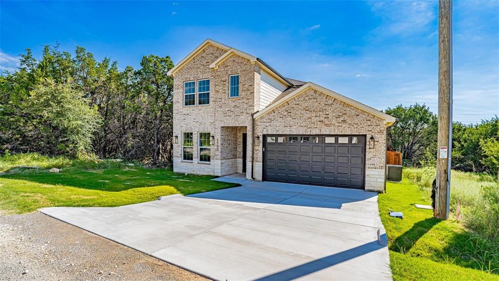 5702 Barkridge Dr, Granbury, TX 76048 photo