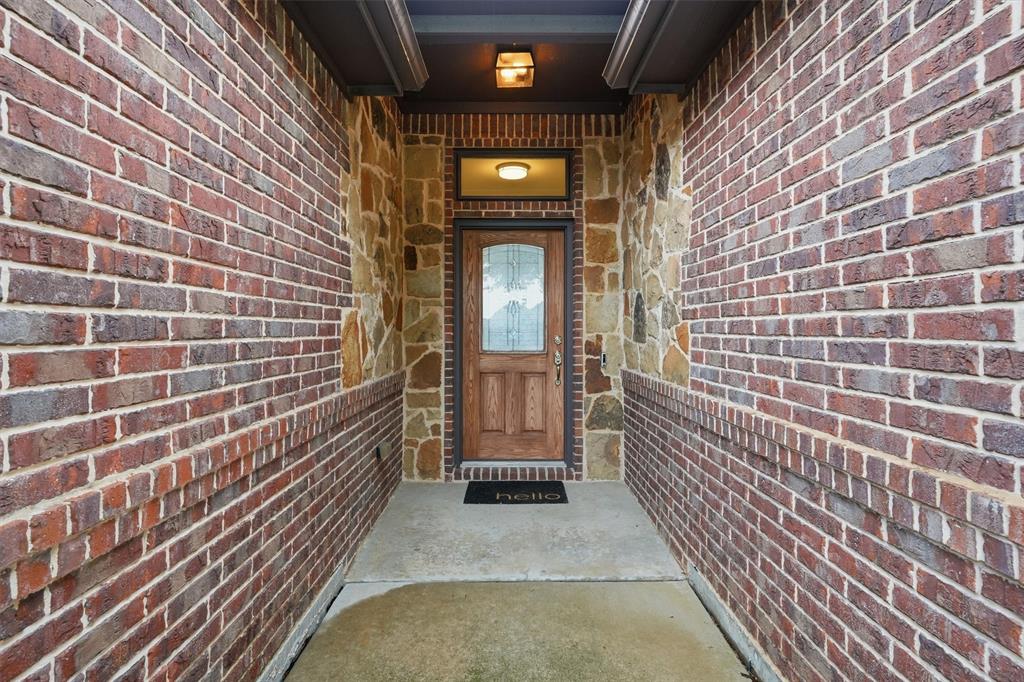 305 Delaware St, Burleson, TX 76028 photo