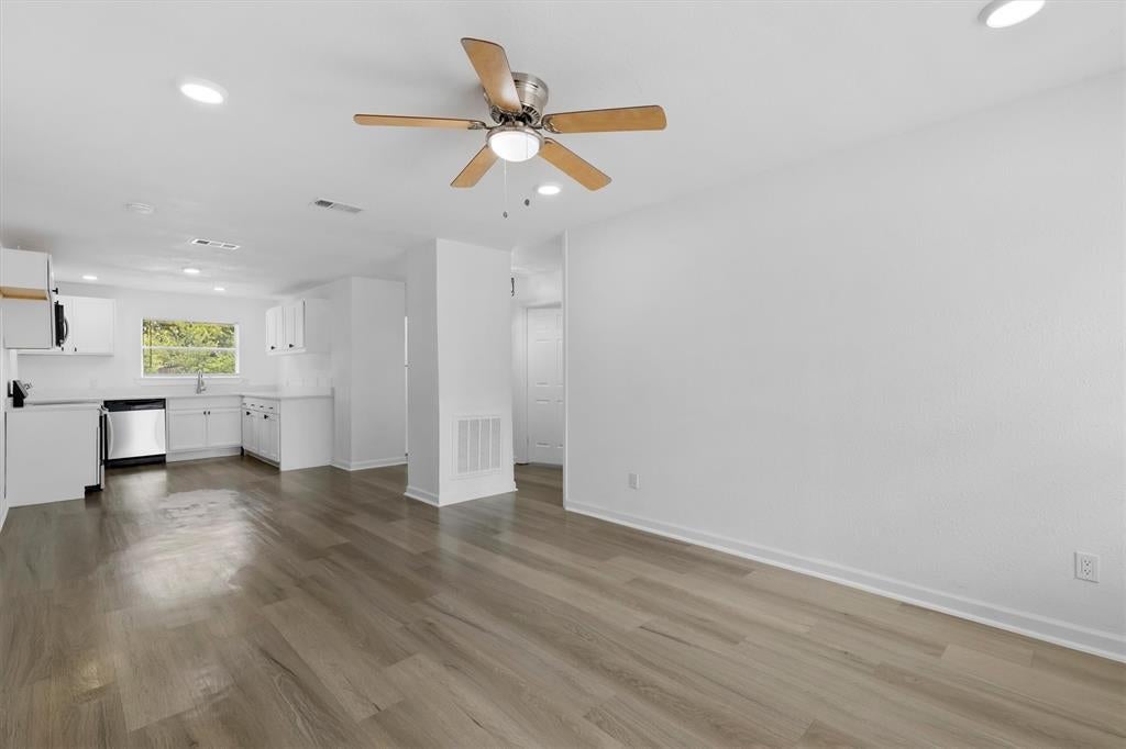 3835 Lovingood Dr, Dallas, TX 75241 photo
