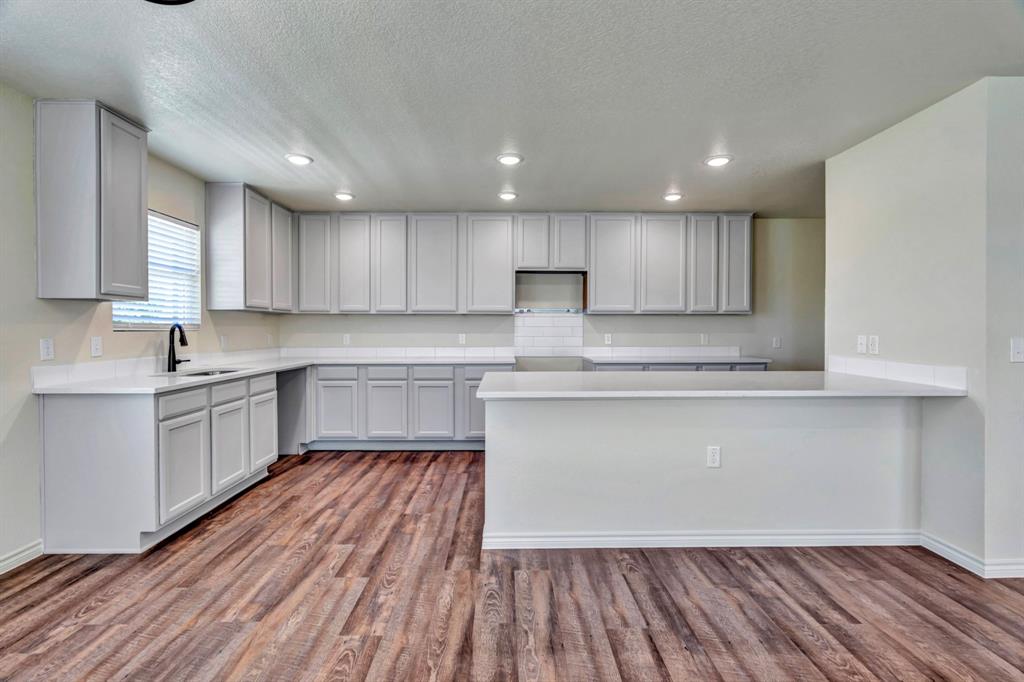 4037 Bonita Spring Dr, Fort Worth, TX 76123 photo
