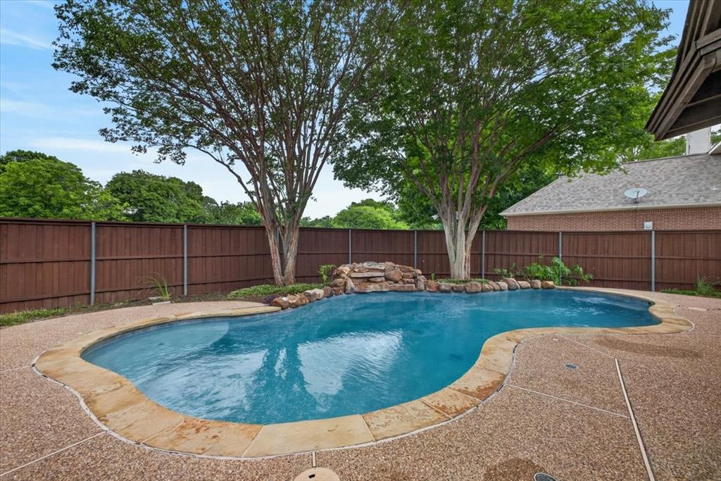 402 Montclair Dr, Allen, TX 75013 photo