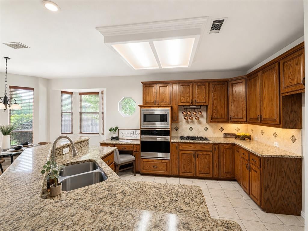 3100 Green Hollow Ct, Highland Village, TX 75077 photo