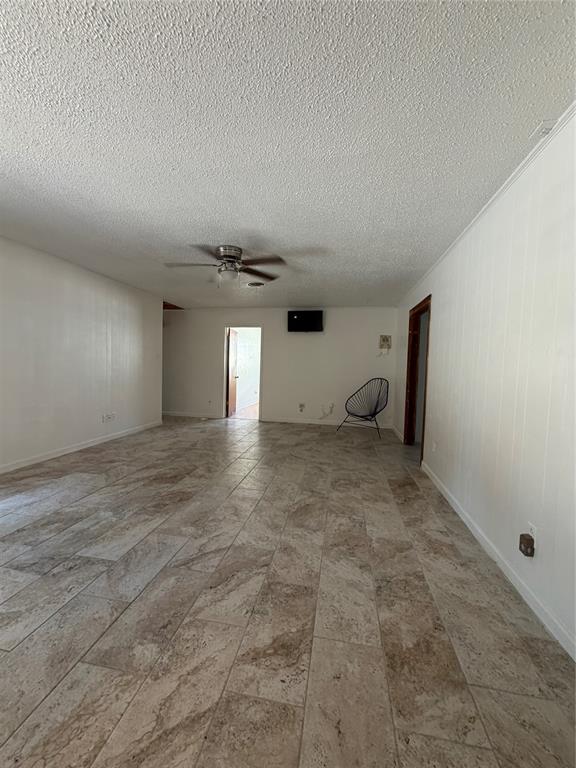 2406 W Broadview St, Greenville, TX 75402 photo