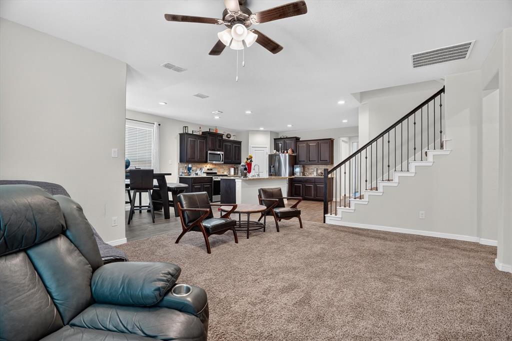 1104 Larkspur Ln, Cleburne, TX 76033 photo