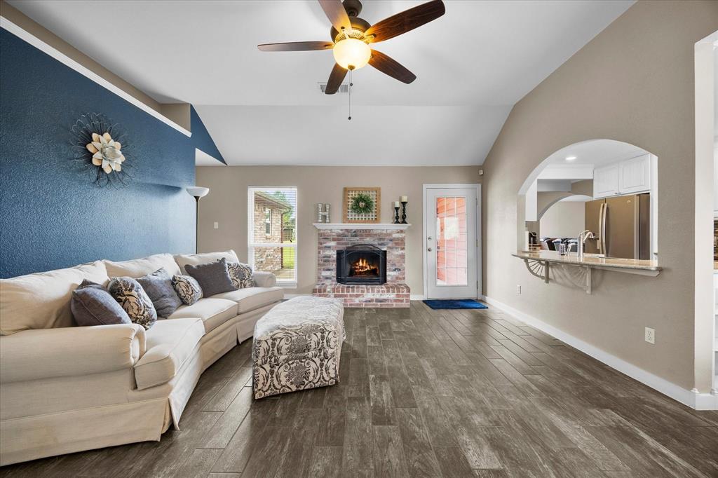 303 Anita Ln, Waxahachie, TX 75165 photo