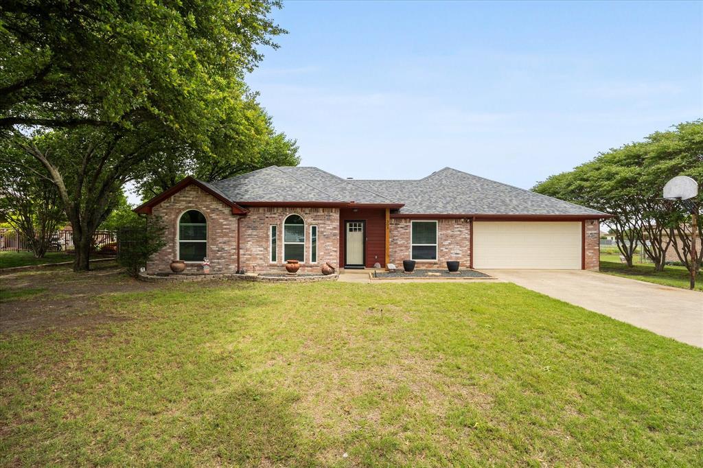 303 Anita Ln, Waxahachie, TX 75165 photo