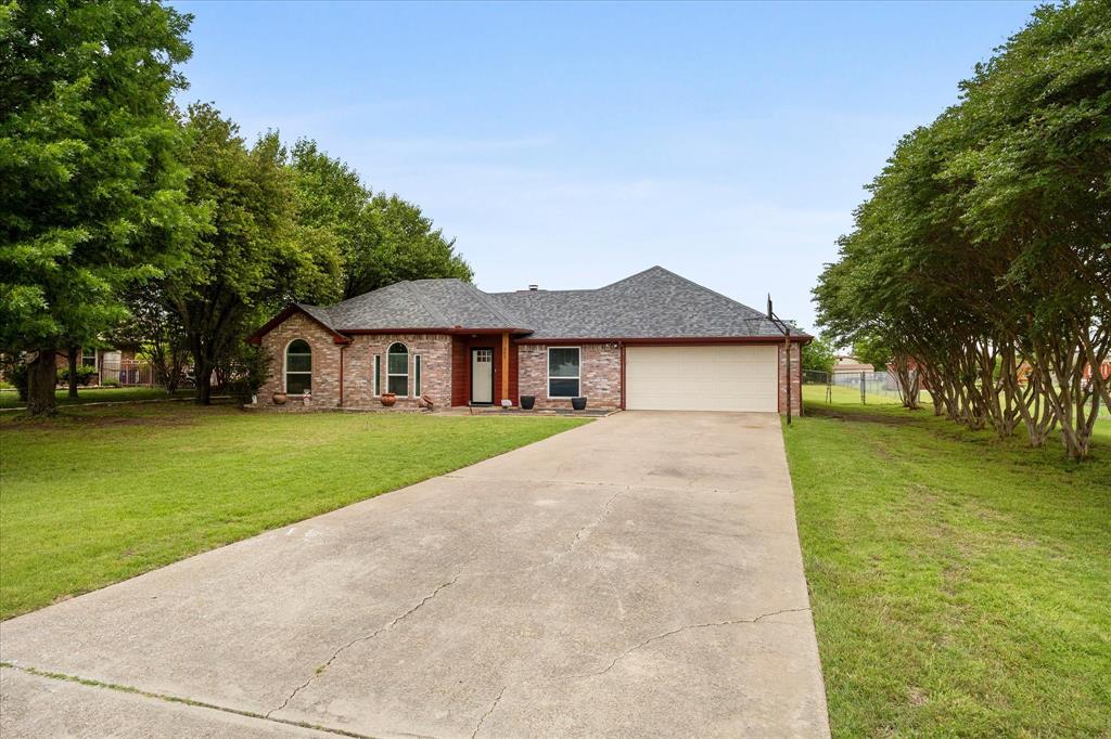 303 Anita Ln, Waxahachie, TX 75165 photo