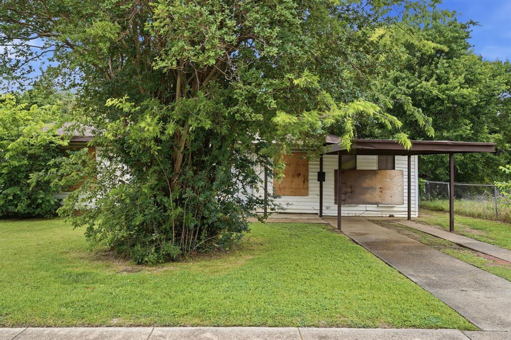 3408 Hughes Ave, Fort Worth, TX 76119