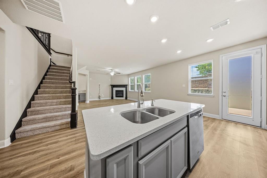 3524 Hathaway Ct, Irving, TX 75062 photo
