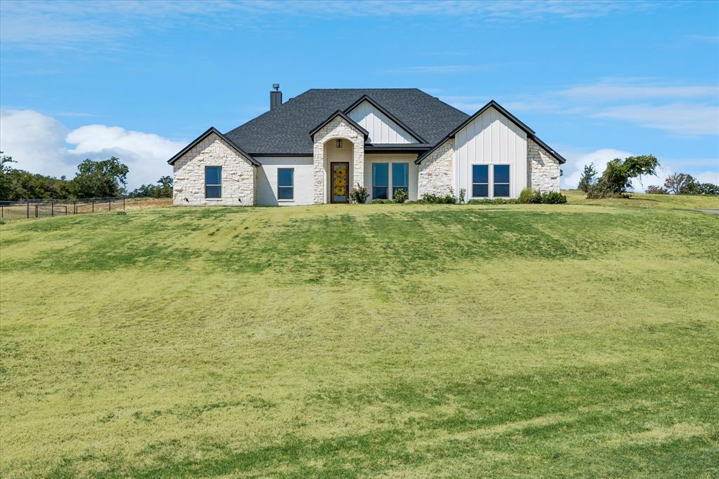 10020 Valley Oak Ct, Springtown, TX 76082