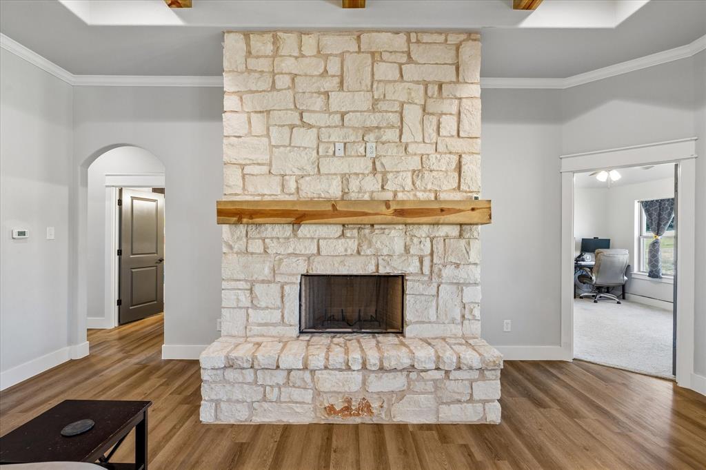 10020 Valley Oak Ct, Springtown, TX 76082 photo