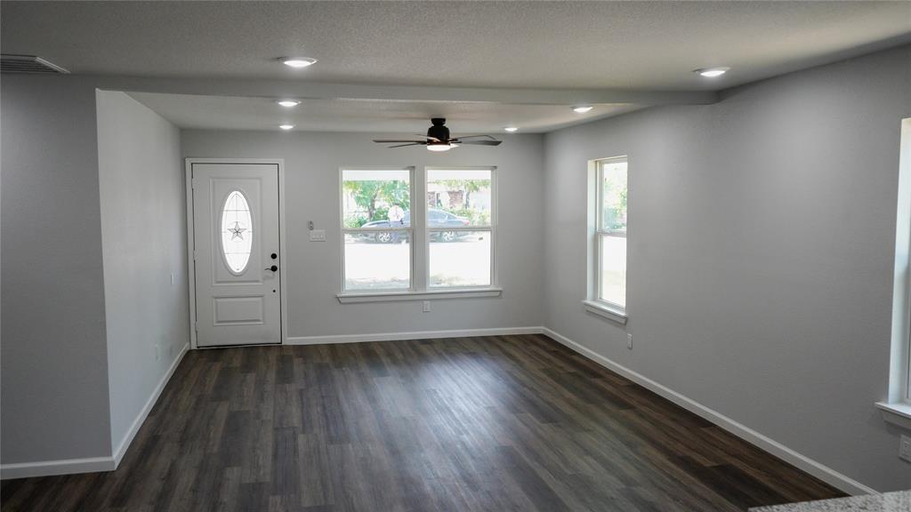 3464 Weber St, Fort Worth, TX 76106 photo