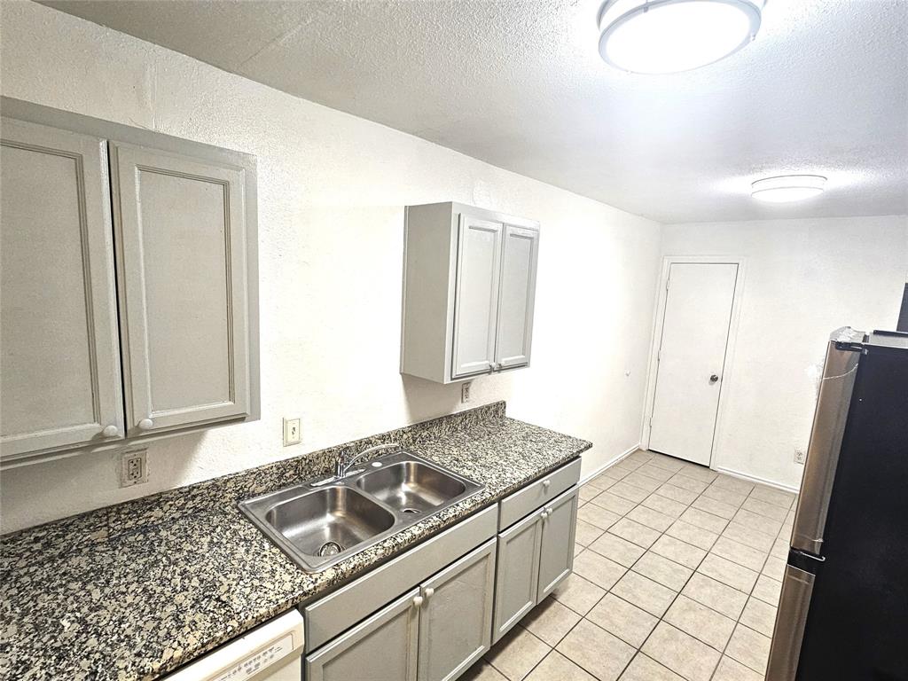 2837 And 2839 Ave #J, Fort Worth, TX 76105 photo