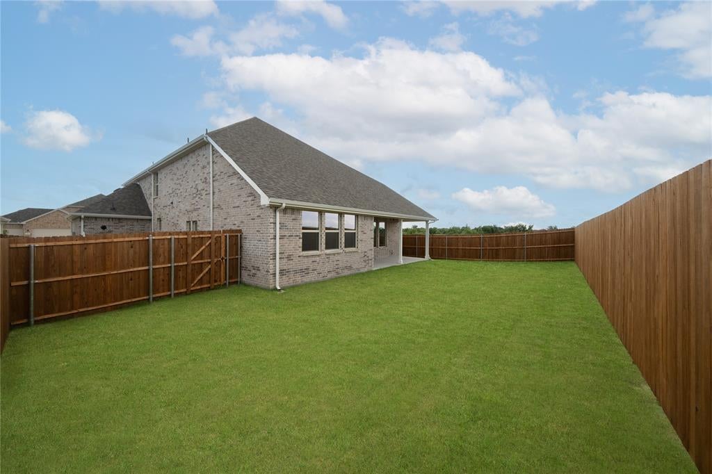 3104 Patrinia St, Royse City, TX 75189 photo