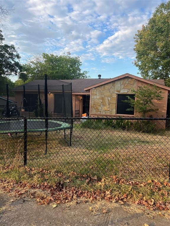 6057 Park Manor Dr, Dallas, TX 75241