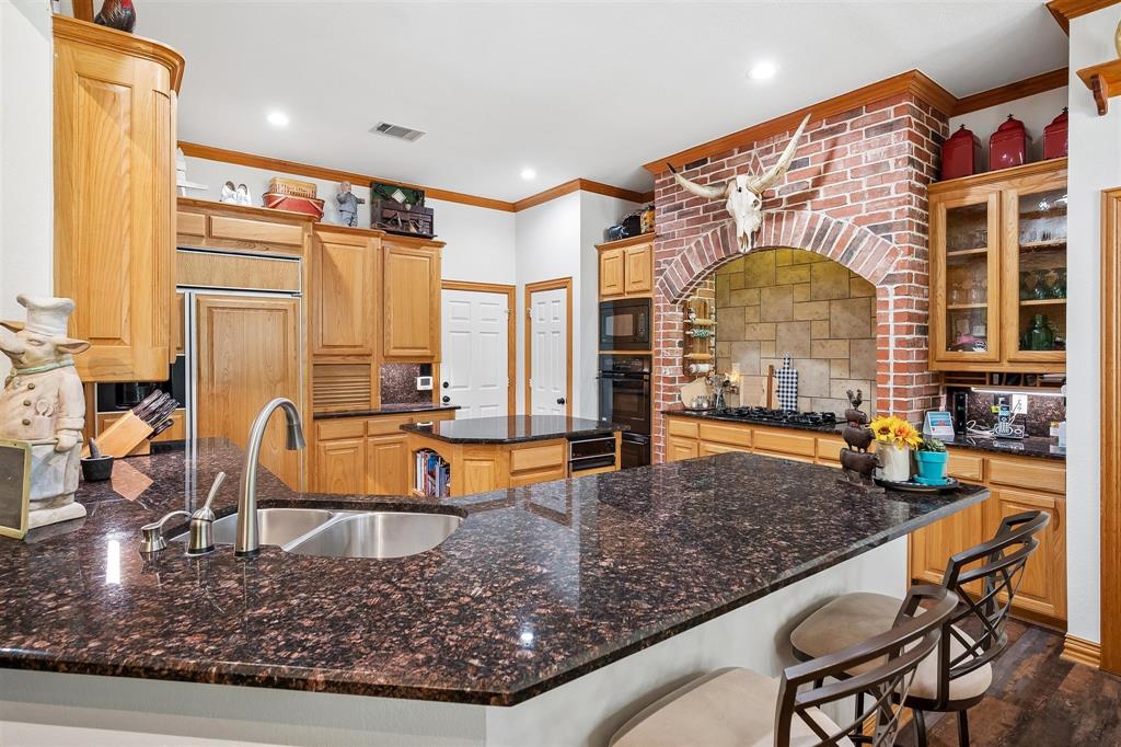 900 Coral Cv, Oak Point, TX 75068 photo