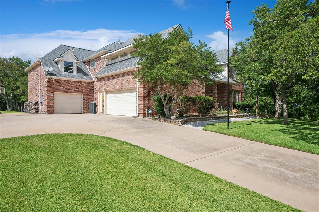 900 Coral Cv, Oak Point, TX 75068 photo