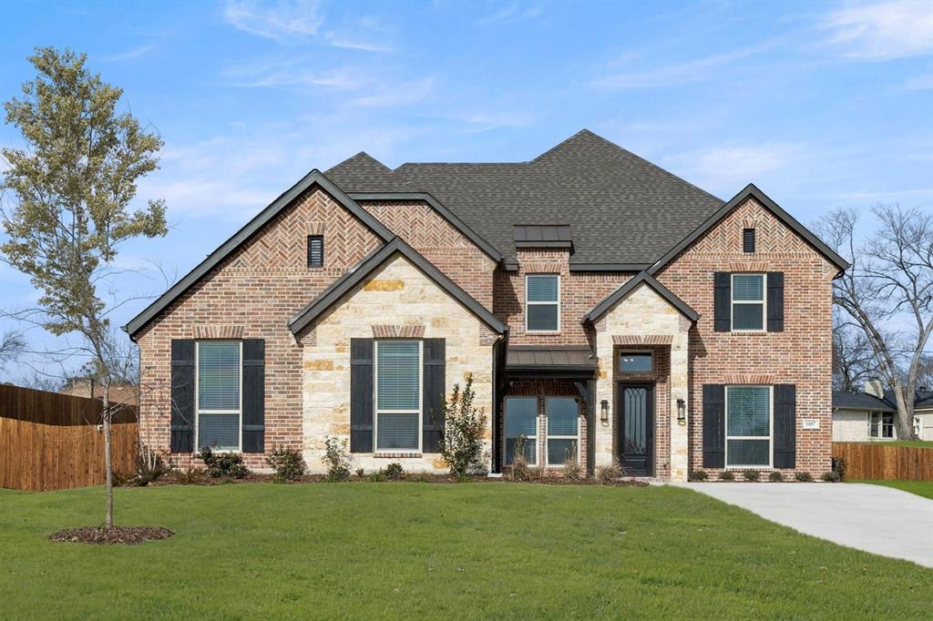 1107 Willow Lake Dr, Desoto, TX 75115