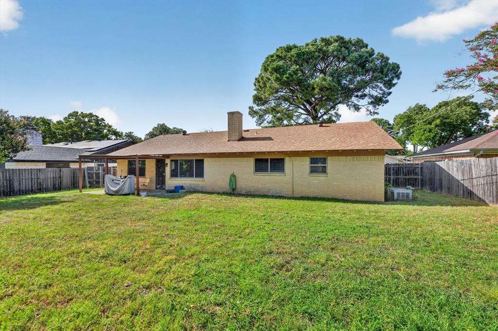 7312 Vanessa Dr, Fort Worth, TX 76112 photo