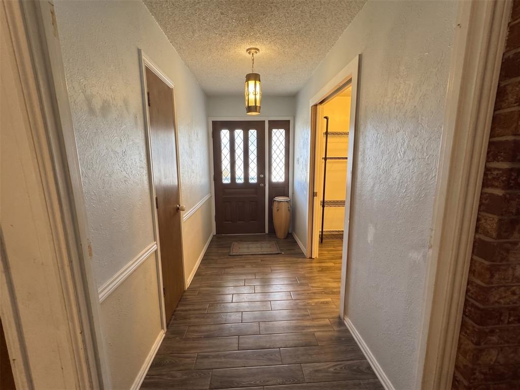528 Marcus Dr, Lewisville, TX 75057 photo
