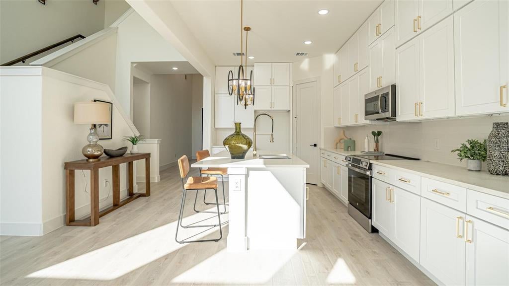 5624 Barkridge And Van Horn Dr #5634 5702, Granbury, TX 76048 photo