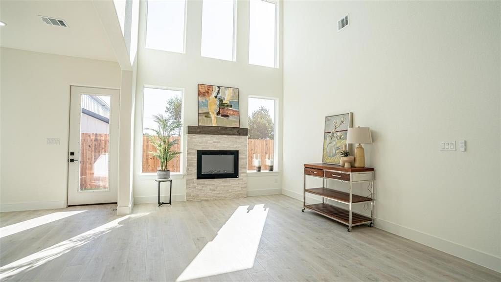 5624 Barkridge And Van Horn Dr #5634 5702, Granbury, TX 76048 photo