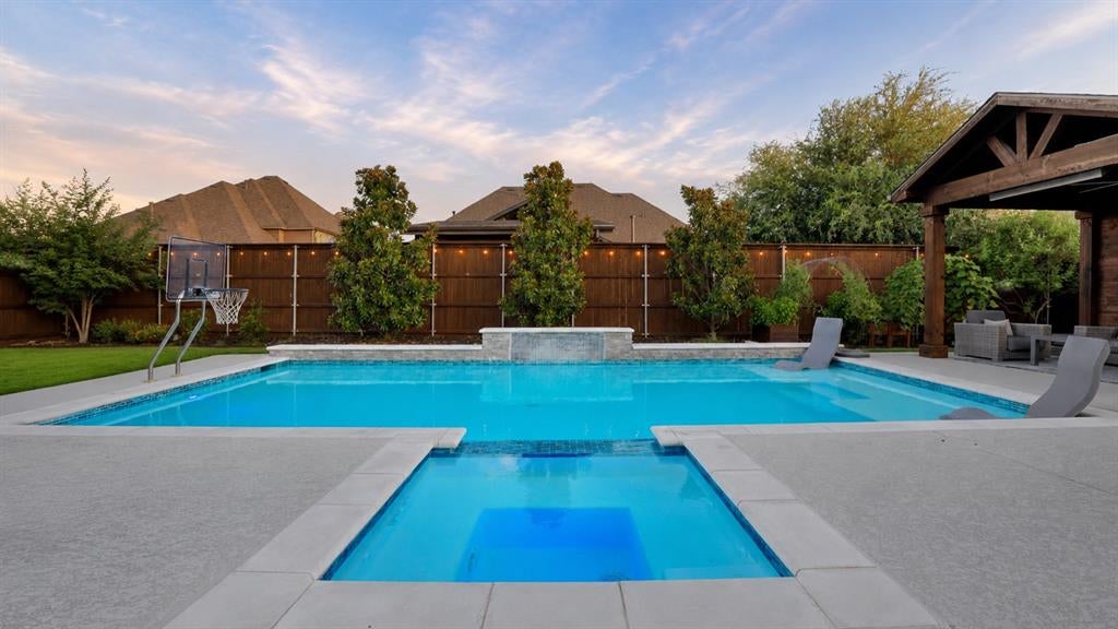 260 Saint Mark Ln, Prosper, TX 75078 photo