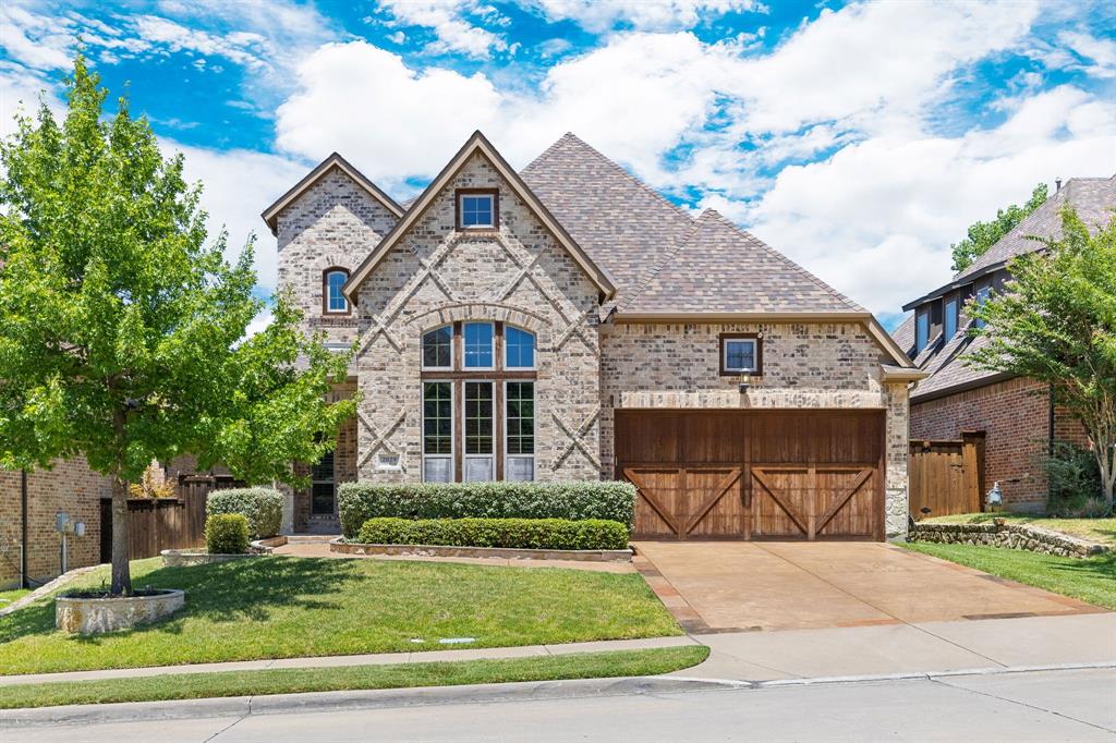 2029 Hill Dr, Irving, TX 75038