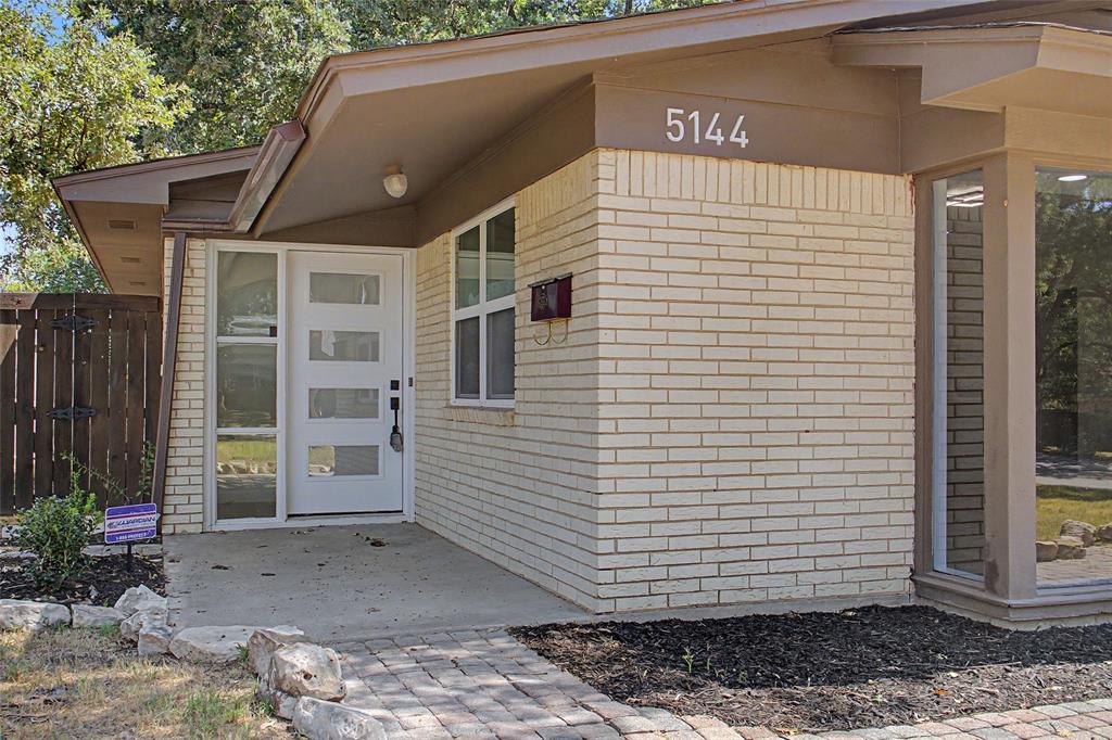 5144 Jennings Dr, North Richland Hills, TX 76180 photo