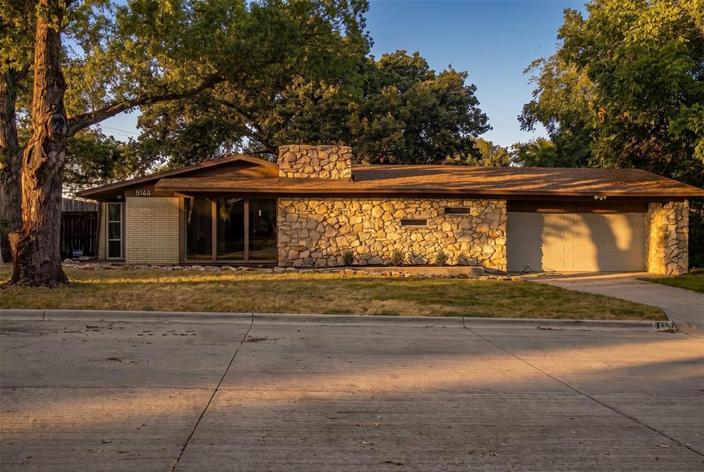 5144 Jennings Dr, North Richland Hills, TX 76180