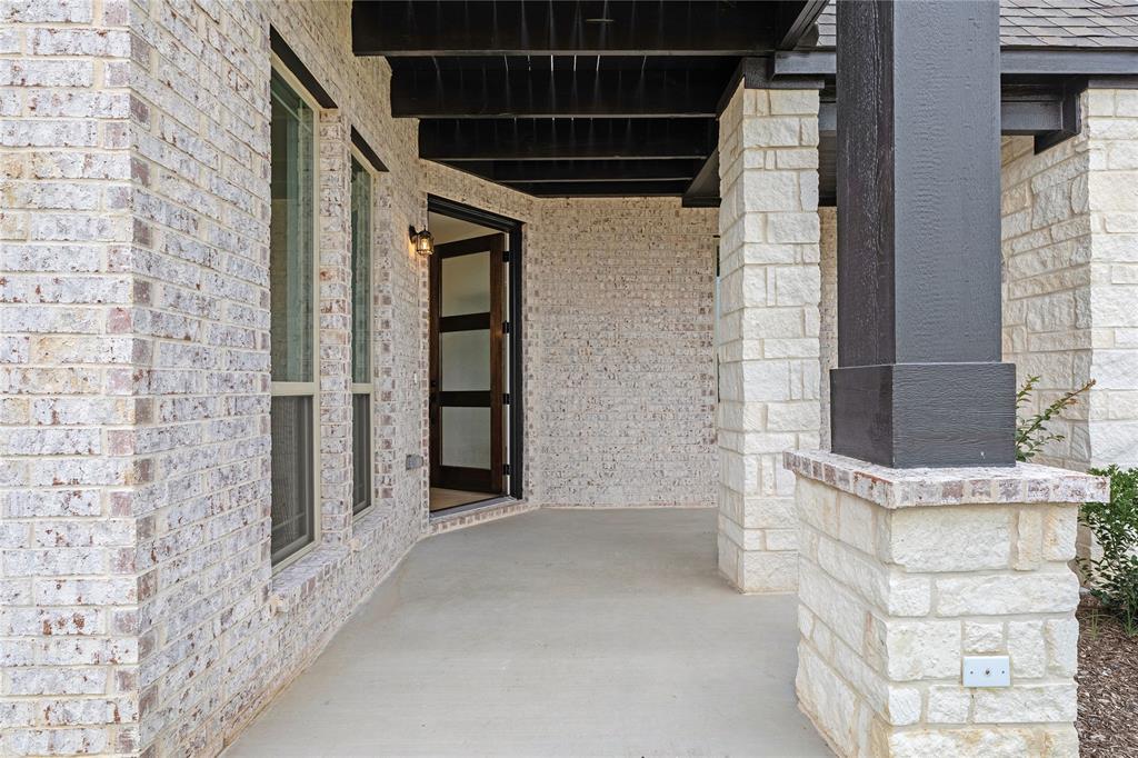 1052 Pineview Ln, Crowley, TX 76036 photo
