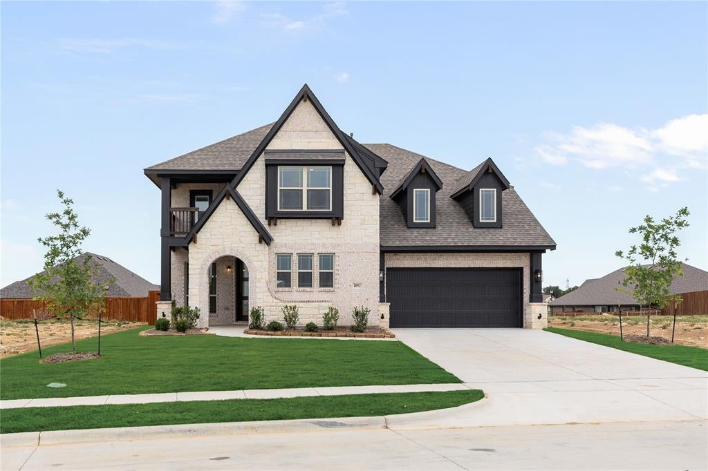 1052 Pineview Ln, Crowley, TX 76036