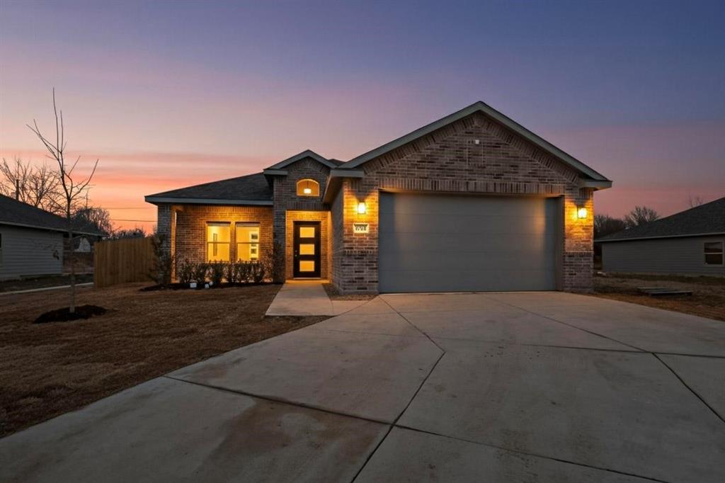 10174 Budtime Ln, Dallas, TX 75217 photo