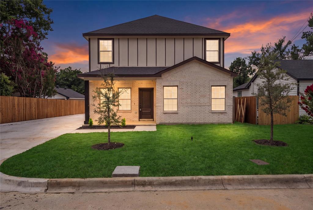 2416 Bird St, Fort Worth, TX 76111