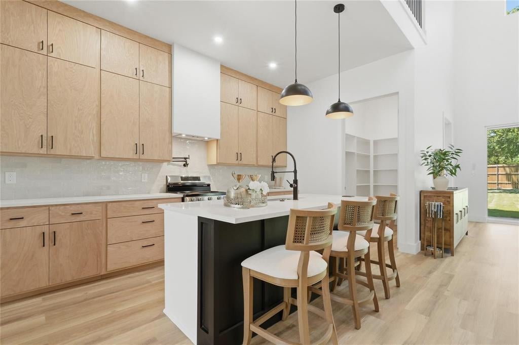 2401 Peabody Ave, Dallas, TX 75215 photo