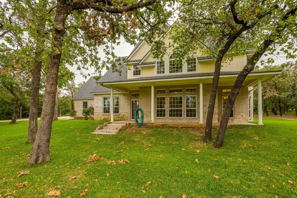 263 Oak Creek Cir, Springtown, TX 76082 photo