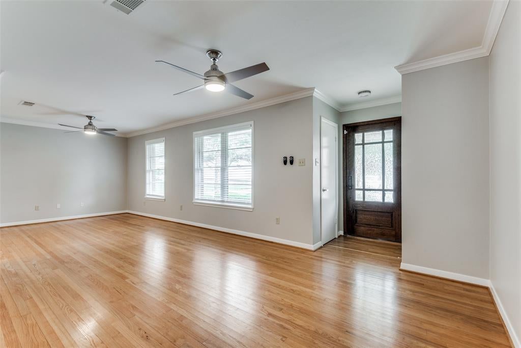 2012 Atlantic St, Dallas, TX 75208 photo