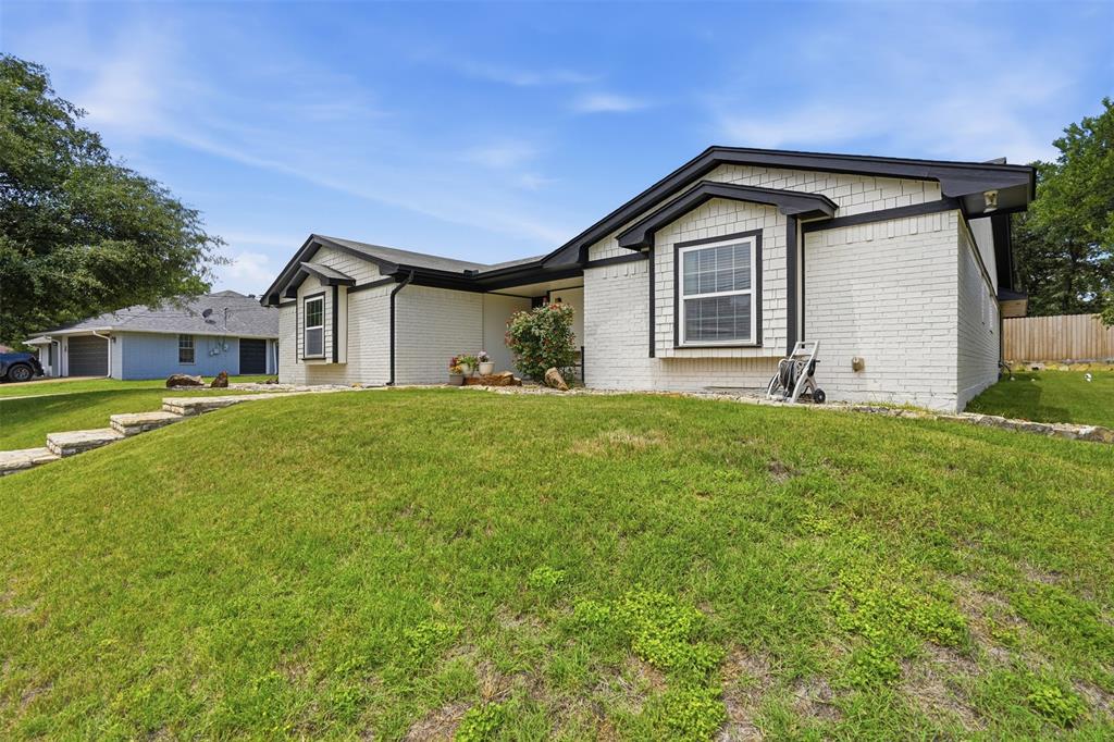 6514 Circo Dr, De Cordova, TX 76049 photo