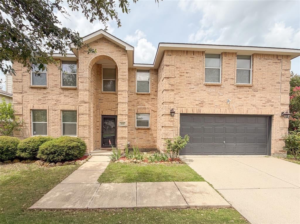 702 Cedar Bluff Dr, Wylie, TX 75098