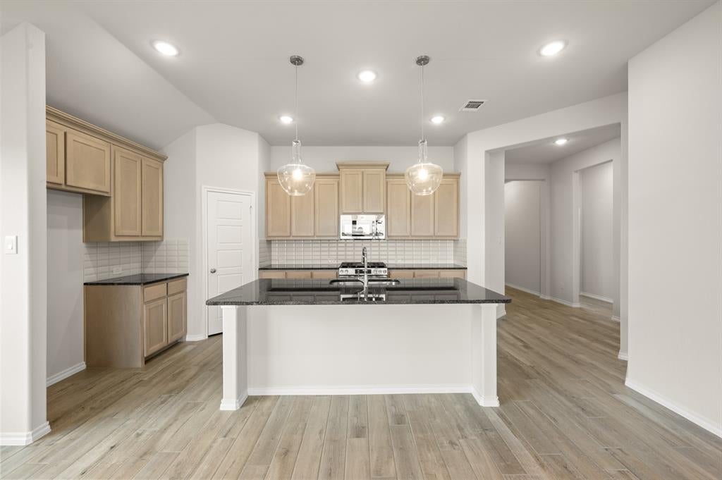 2068 Caicos Rd, Granbury, TX 76049 photo
