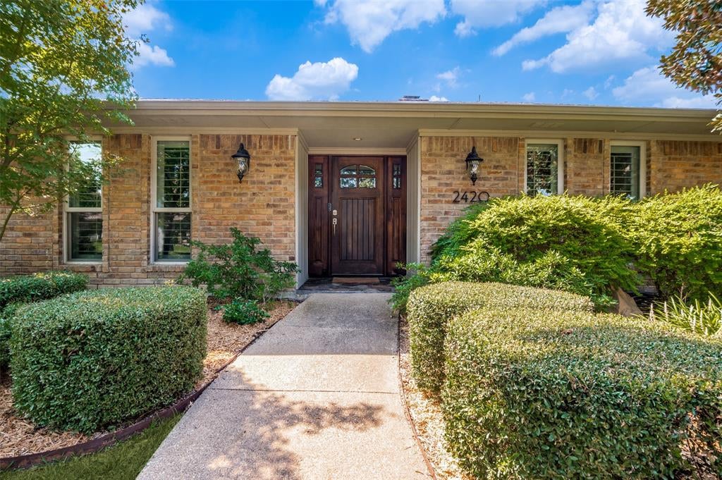 2420 Windsor Pl, Plano, TX 75075 photo